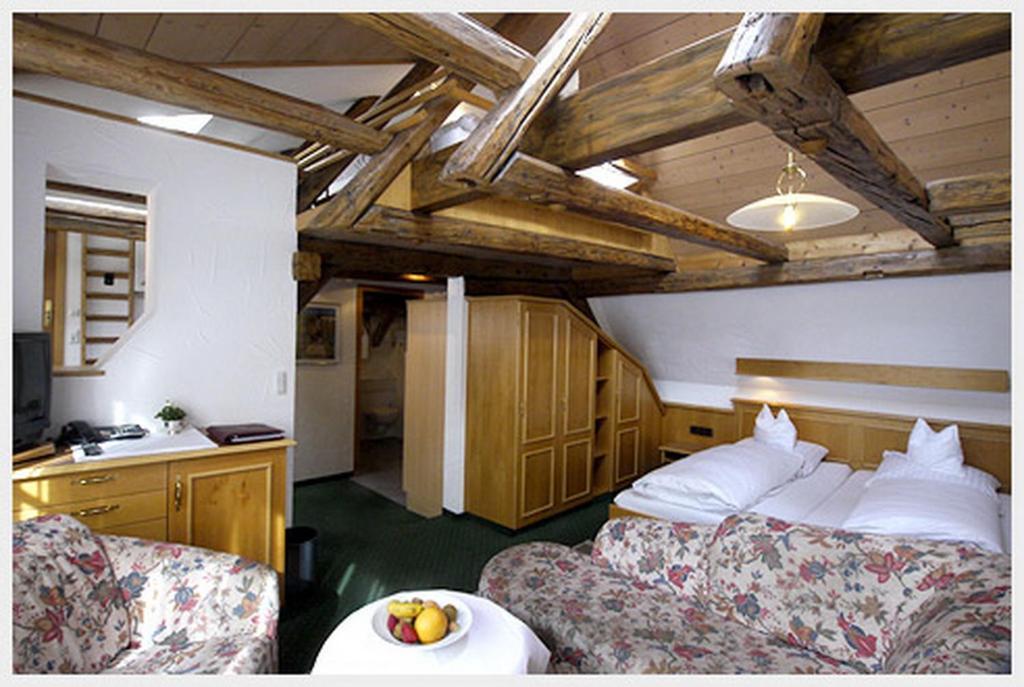 Hotel-Restaurant Ochsen 블라우보이렌 객실 사진
